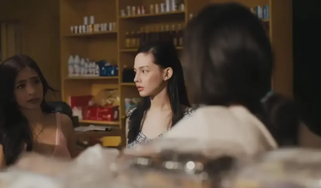 《奶油馅饼》2026菲律宾剧情惊悚片-安杰尔卡斯特罗主演反转不断-蓝光4K无删减完整版-夸克网盘免费下载在线观看